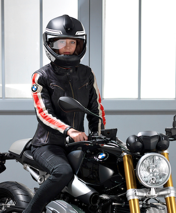 Illustration for article titled BMW Wants To Put Lasers On Motorcycles And Heads Up Displays In HelmetsÂ